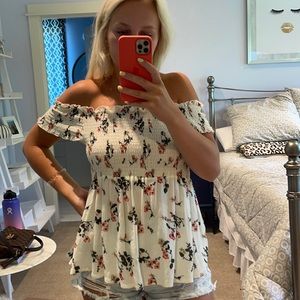 Mahina flower beach top